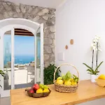 L'acquolella מלון דירות 4*