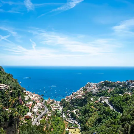 Ξενοδοχείο με διαμερίσματα L'acquolella 4*