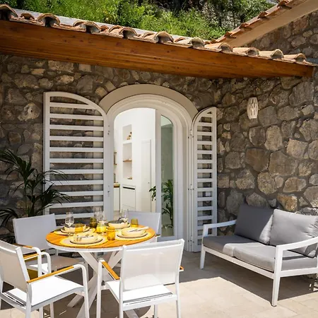 Apart Otel L'acquolella Positano