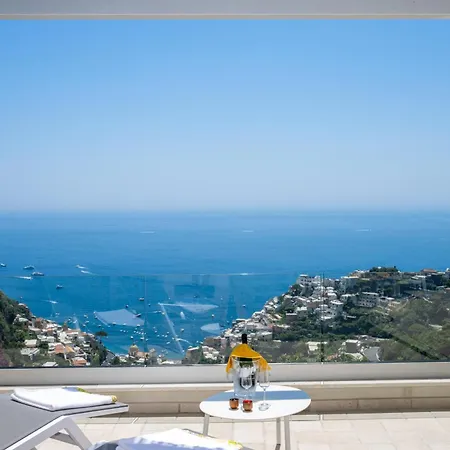 L'acquolella מלון דירות 4*